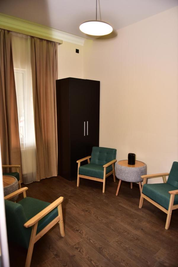 La Casa Hotel 耶烈万 外观 照片