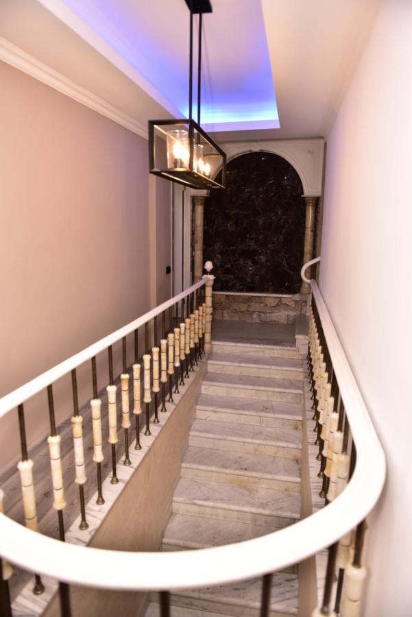 La Casa Hotel 耶烈万 外观 照片