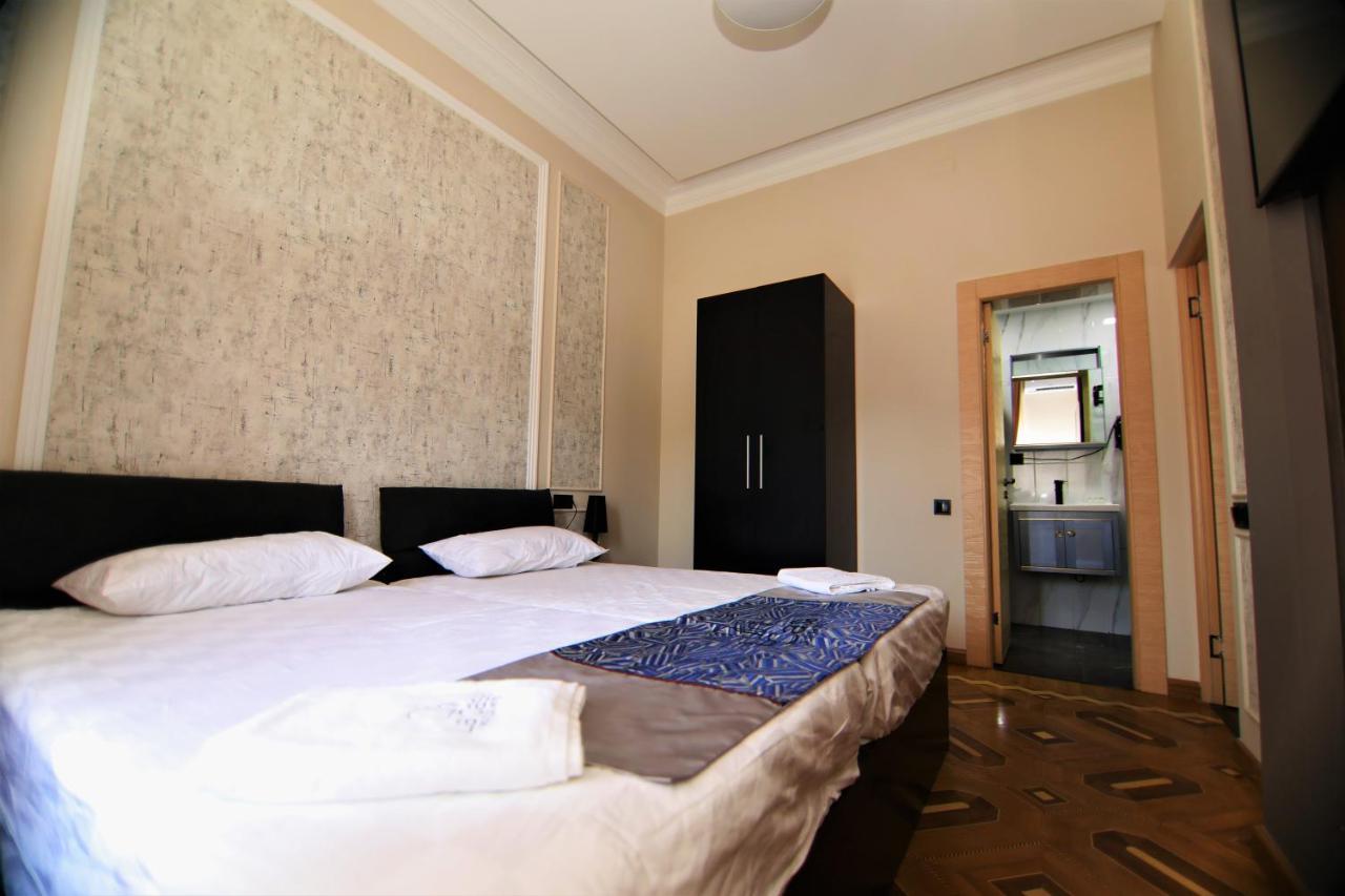 La Casa Hotel 耶烈万 外观 照片