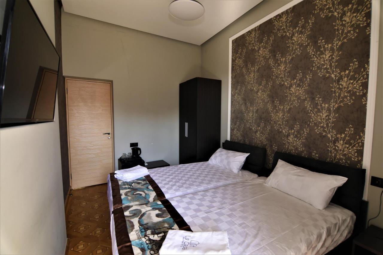La Casa Hotel 耶烈万 外观 照片