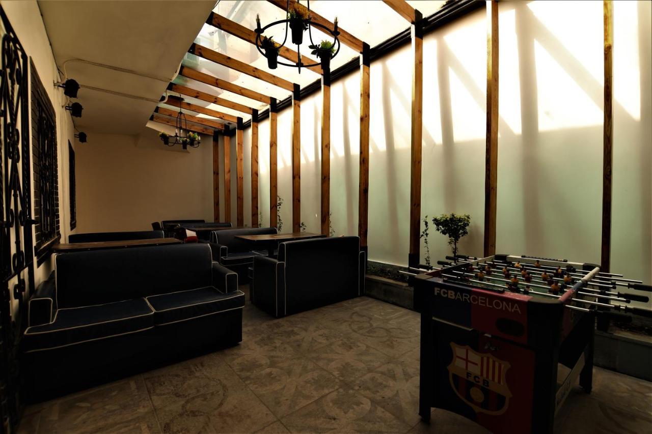 La Casa Hotel 耶烈万 外观 照片