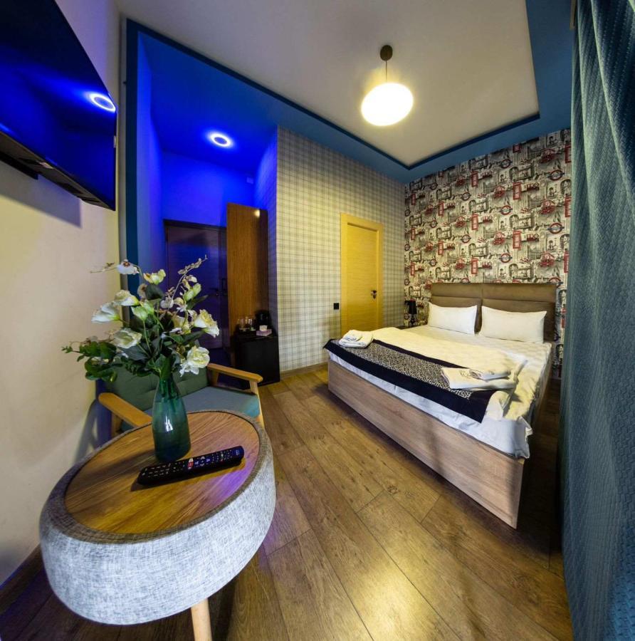 La Casa Hotel 耶烈万 外观 照片