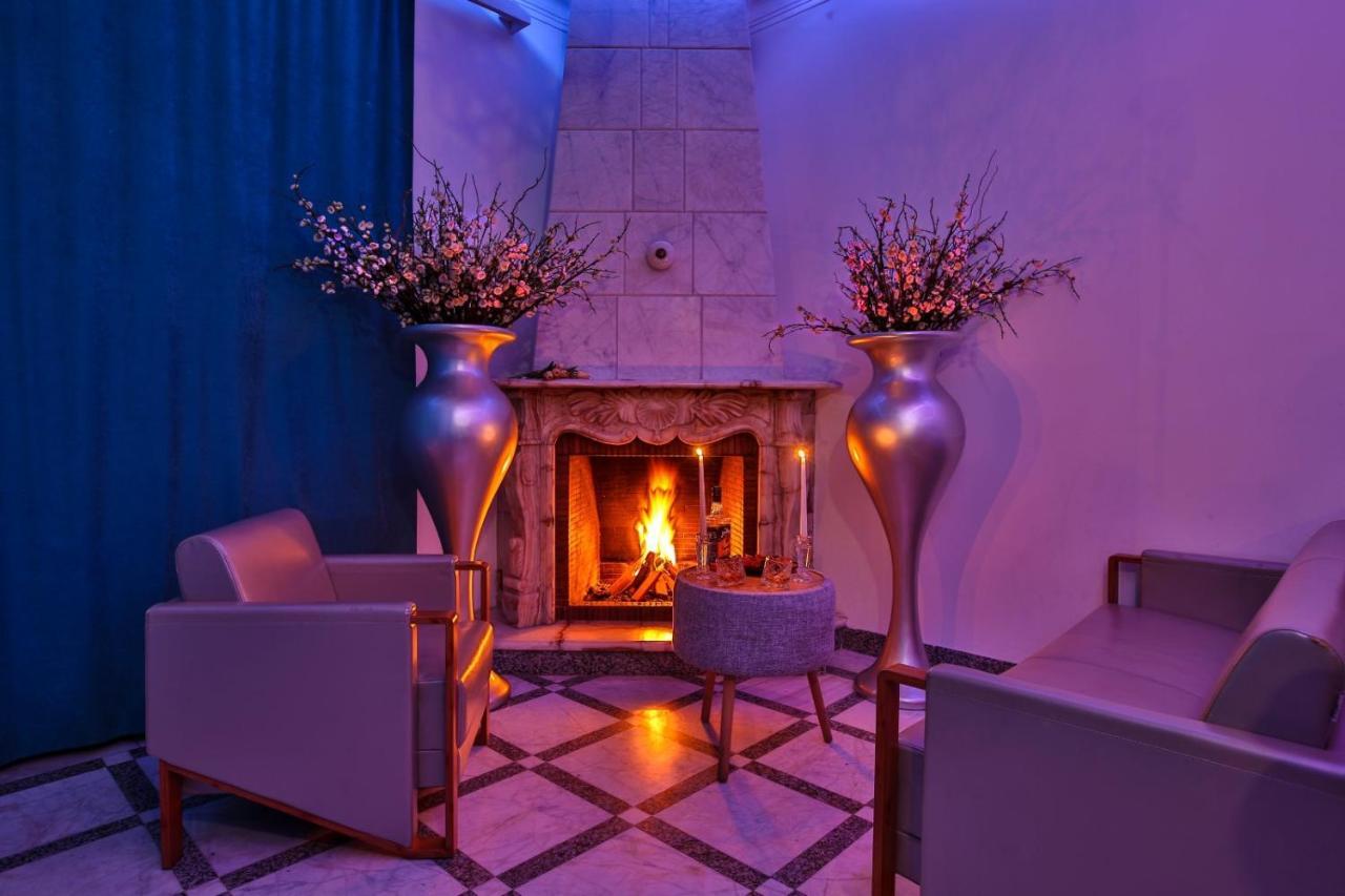 La Casa Hotel 耶烈万 外观 照片